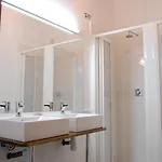 De Peregrinos Compostela Хостел