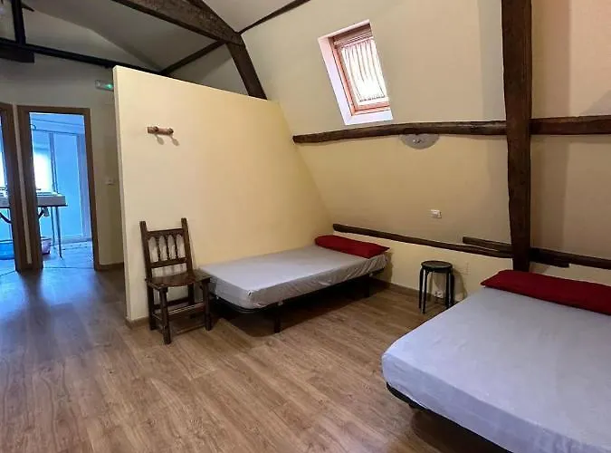 호스텔 De Peregrinos Compostela *